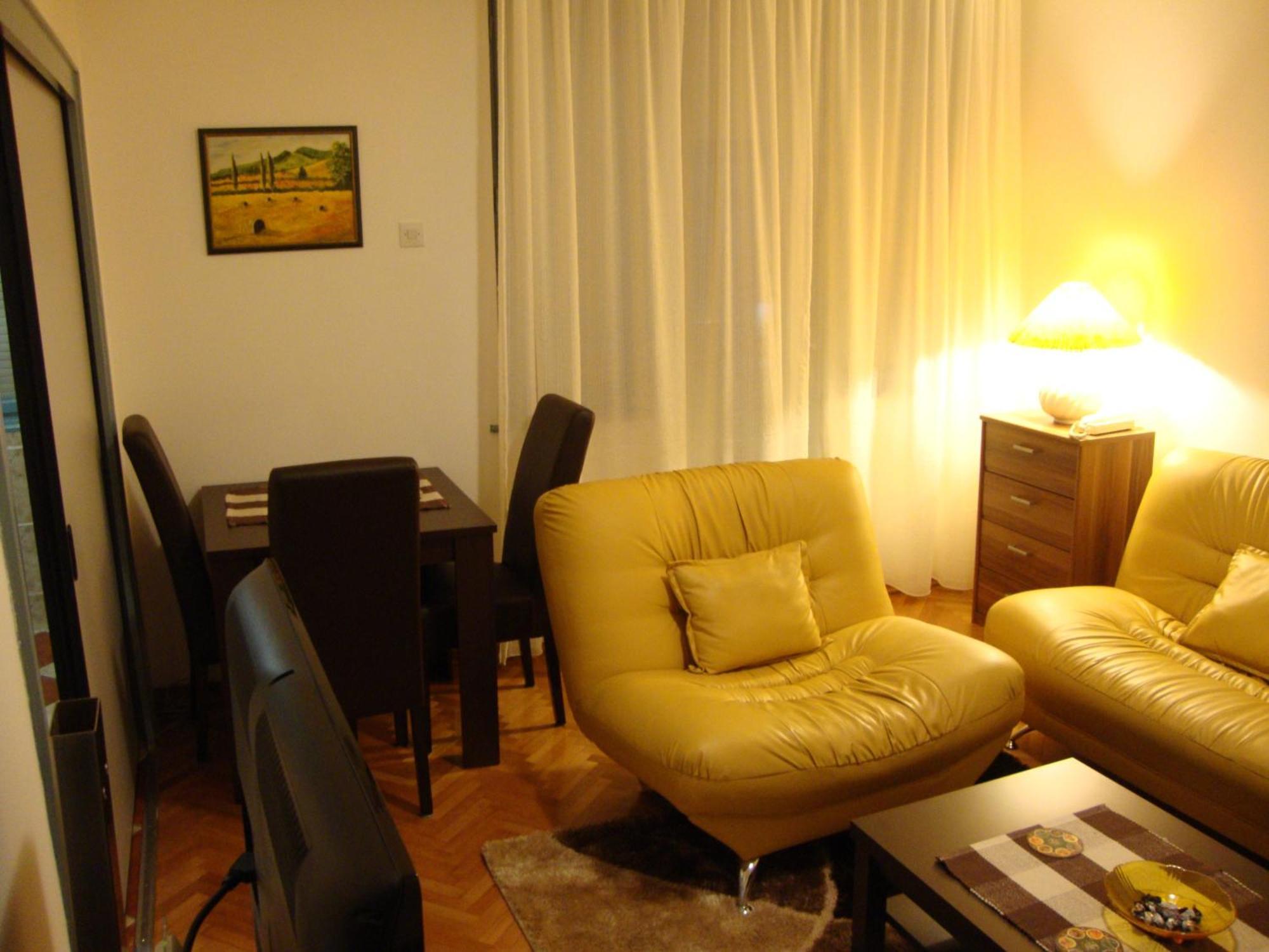 Centre Point Apartment พอดโกริกา ห้อง รูปภาพ